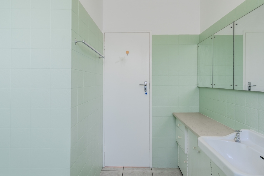 2 Bedroom Property for Sale in Mouille Point Western Cape
